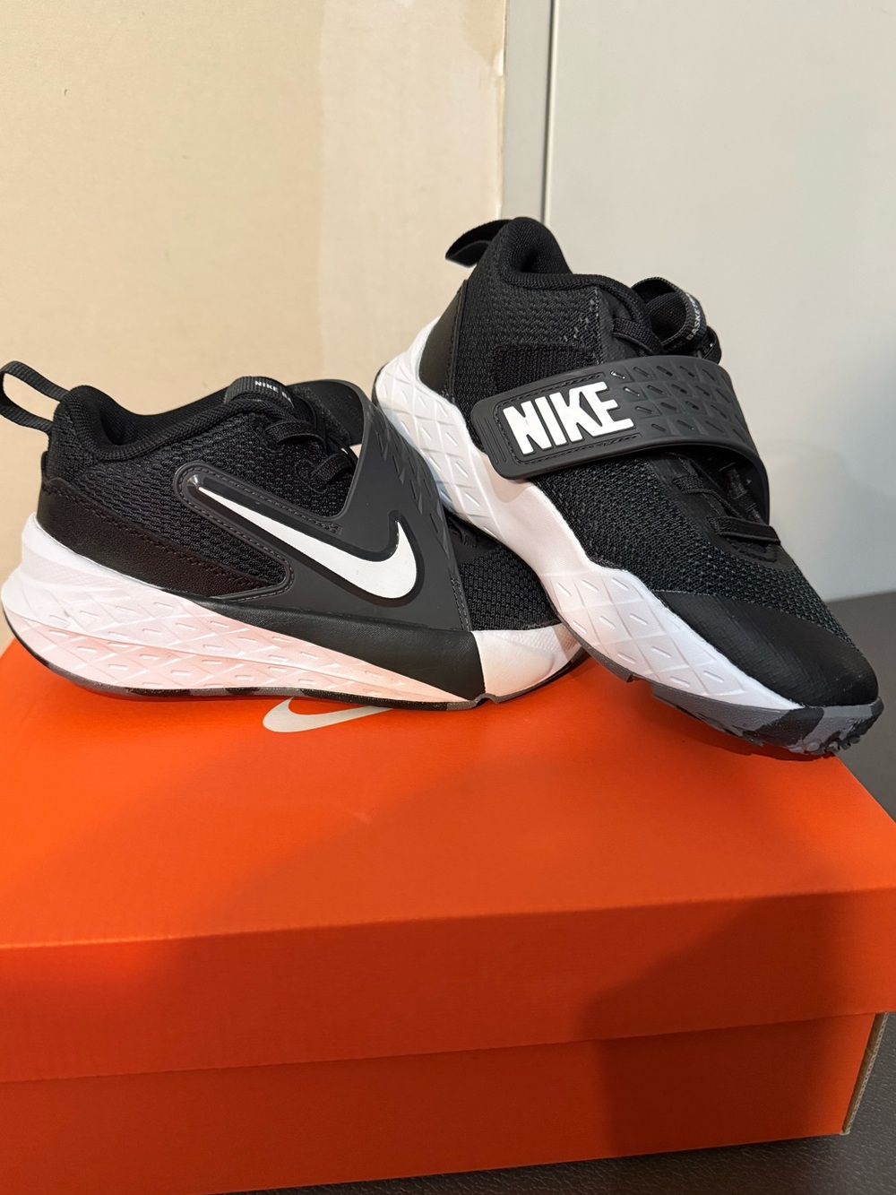 12.5 kids basketball sneakers, Nike